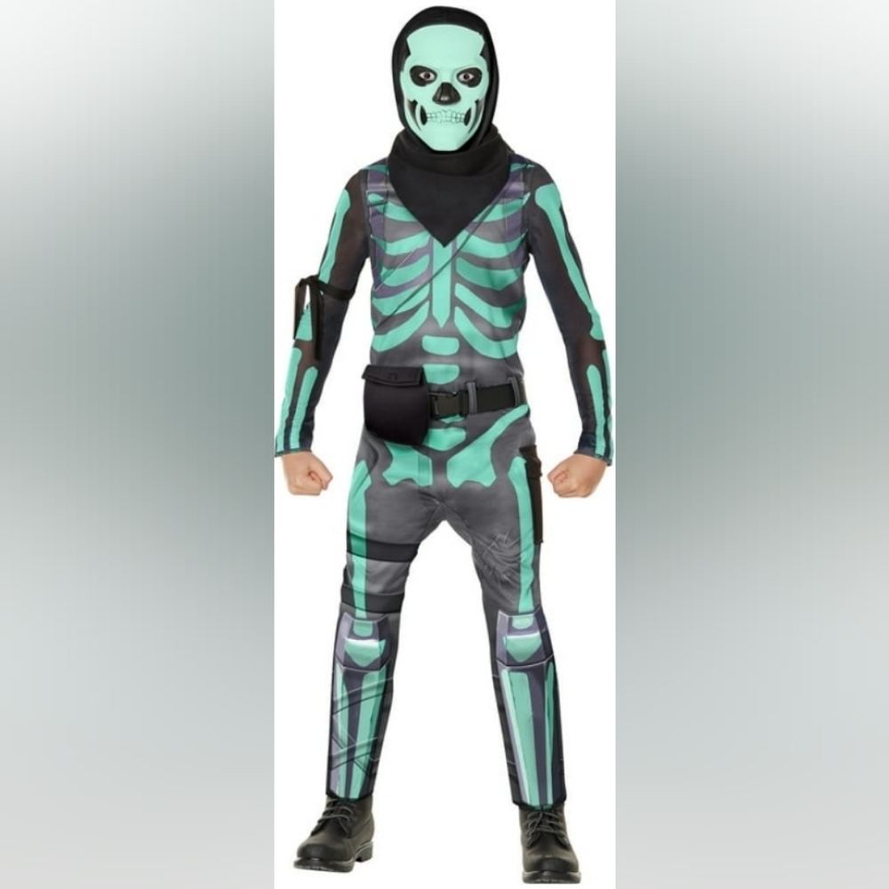 Fortnite skull trooper Boys 8-10